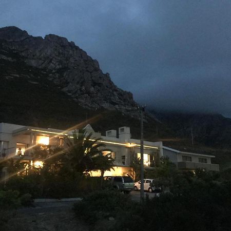 78On5Th In Hermanus Bagian luar foto