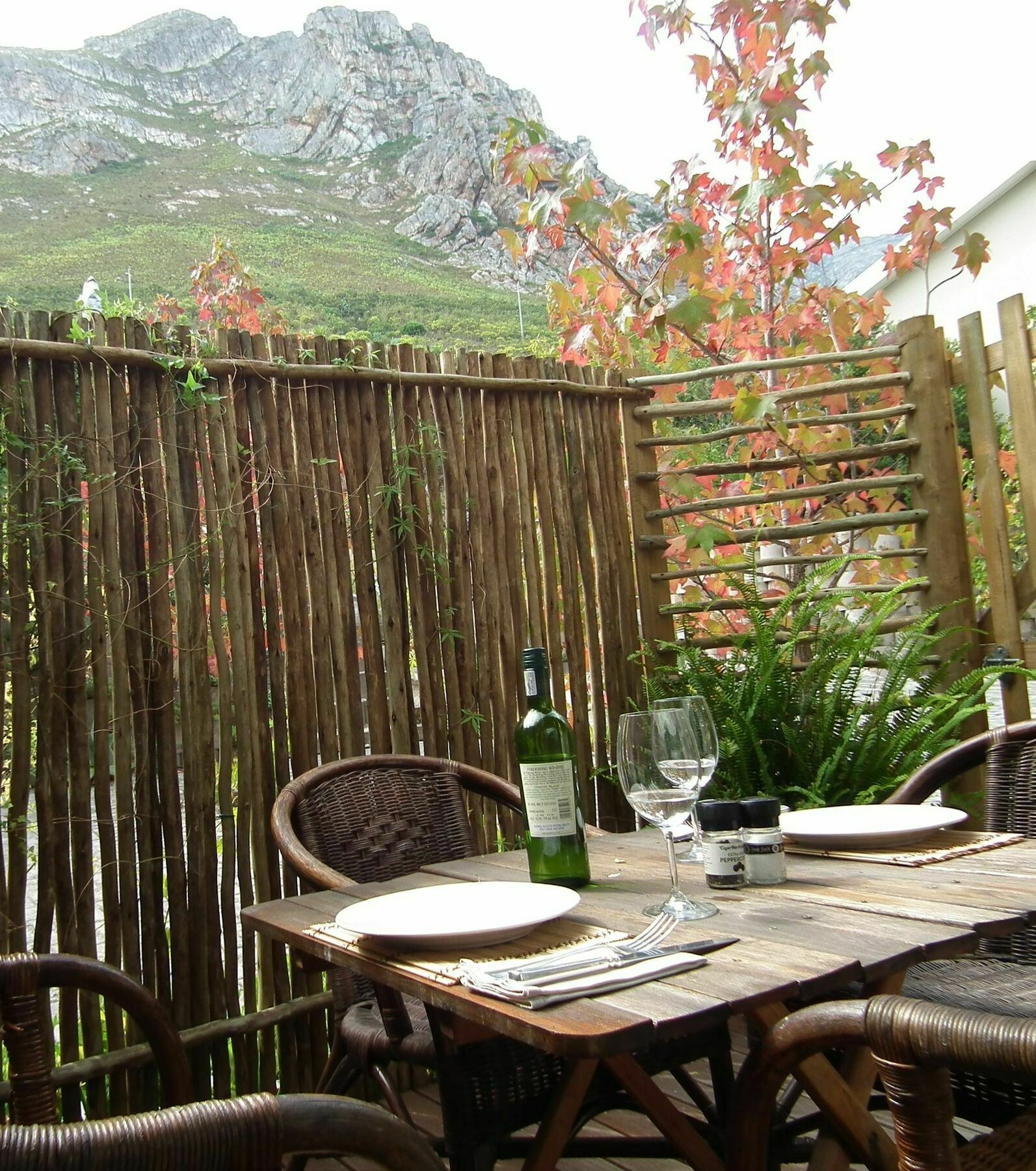 78On5Th In Hermanus Bagian luar foto